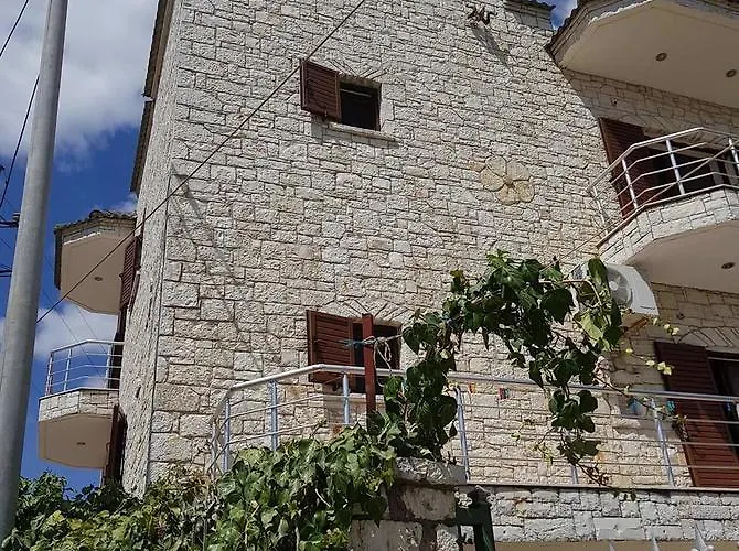 Eglent\'S Tourist House