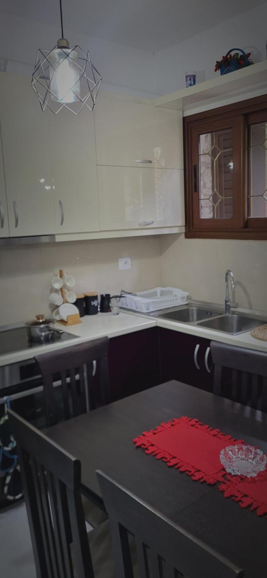 Eglent's Tourist House 3* Saranda